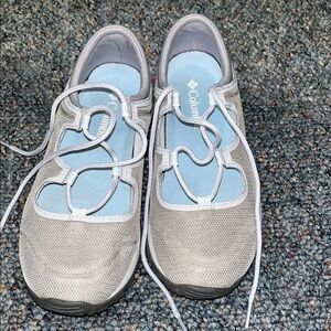 Columbia Women's Light Taupe Mesh Lace-Up Walking Shoes